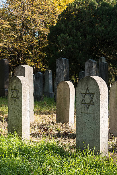 istock Jewish cemetery 522644853