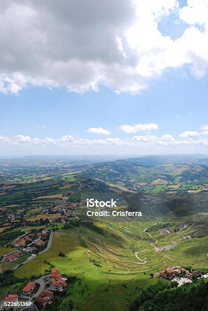 San Marino - Fotografie stock e altre immagini di Albero - Albero, Architettura, Blu
