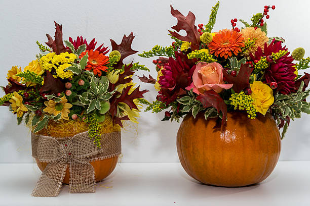istock halloween flower arrangement 522712979