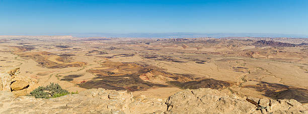 istock The Makhtesh Ramon in Negev desert, Israel 522730626