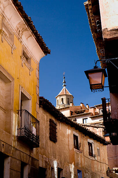 Albarracínの通りです。 ストックフォト