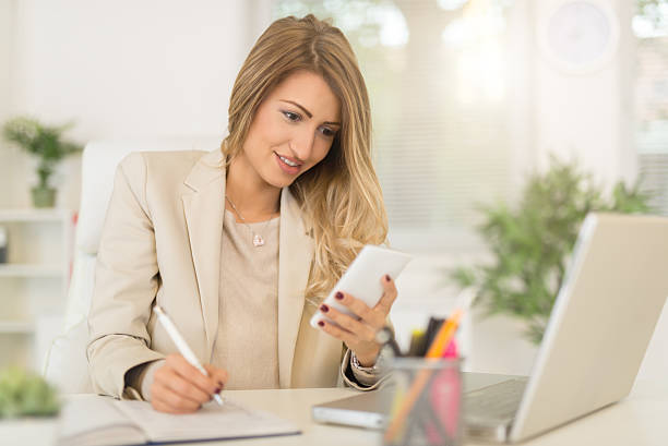 istock Busy Businesswoman 522748188