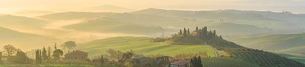 istock Rolling Hills of Tuscany, Italy 522748472