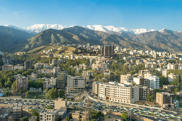 panorama de téhéran, iran - téhéran photos et images de collection