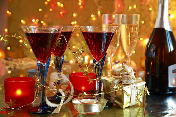 istock Red wine and champagne in glasses. 522753065