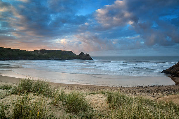 istock Beautiful Summer sunrise landscape over yellow sandy beach 522761695