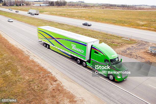 Kenworth T680 Semi Tractor And Trailer On Highway Stock Photo - Download Image Now - Truck, 2014, Aerodynamic