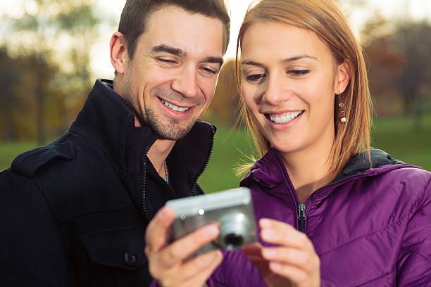istock Autumn couple photo 522803337