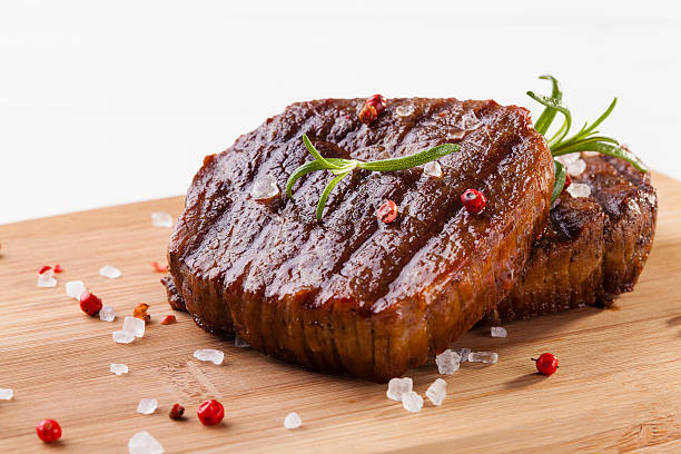 bife de carne grelhado - steak grilled beef plate imagens e fotografias de stock