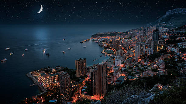 mónaco en el moonllght - principado de mónaco fotografías e imágenes de stock