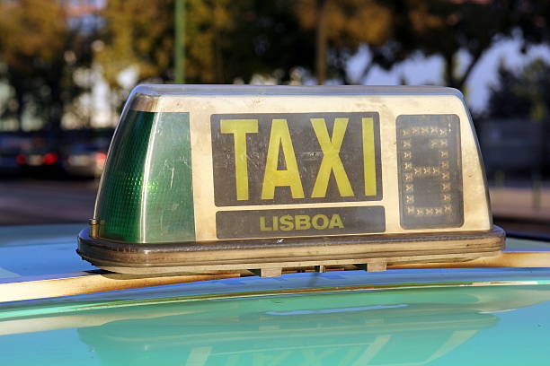 istock Taxi in Lisbon 522868449