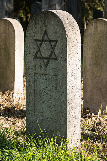 istock Jewish cemetery 522910911