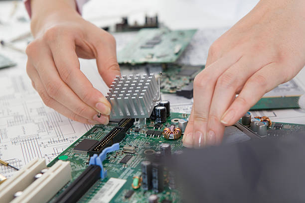 istock Check the structure of the circuit board 522915057