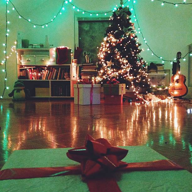 istock Christmas presents waiting to be opened 522926507