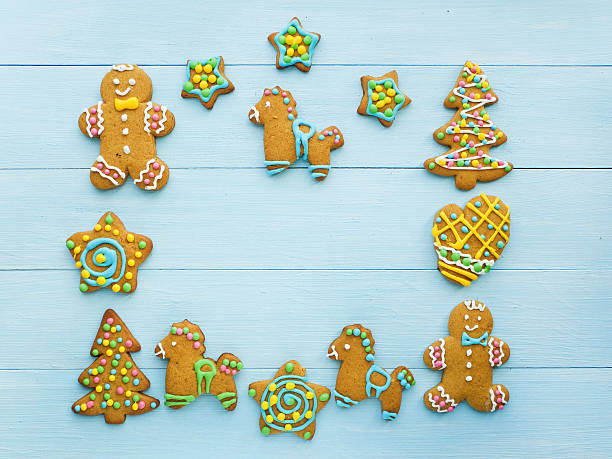 sfondo natalizio - biscuit red blue macro foto e immagini stock