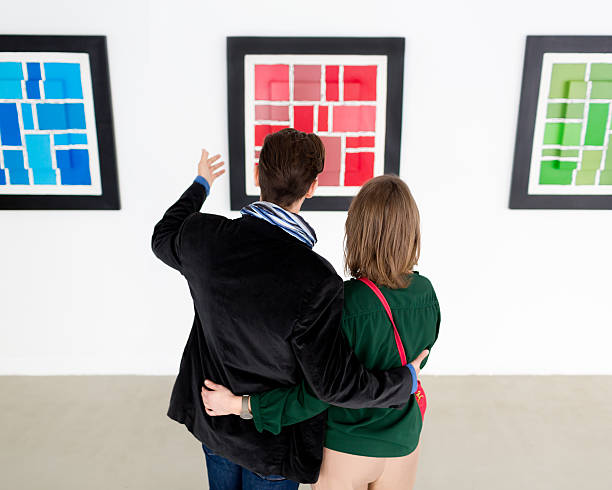 istock Mature Couple Watching Art in a Gallery 522949817