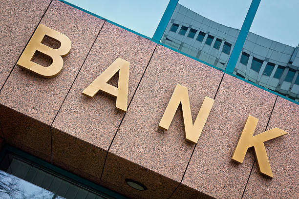 istock Building Exterior - Bank 523004129