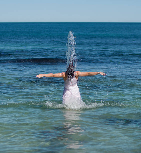 istock the cross ocean hair flick 523035002