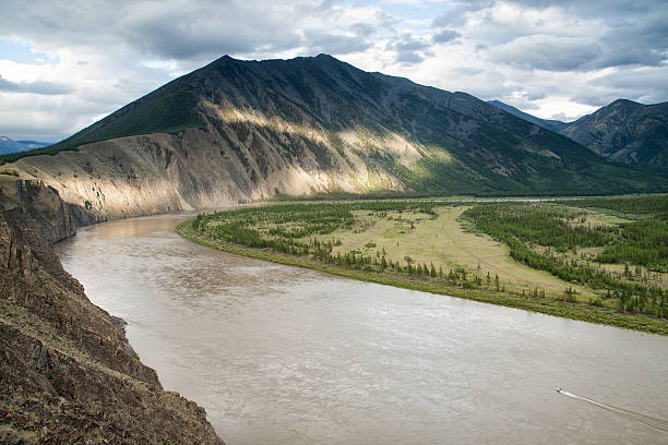 istock Top view of the sharp bend of the river. 523039234