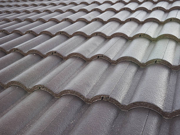 istock Pattern of brown roof tiles 523043238