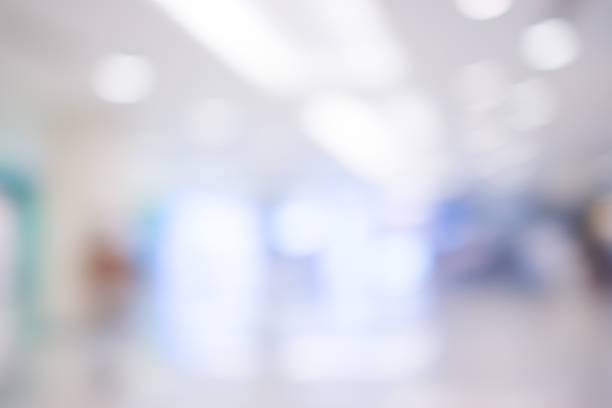 istock Store, shopping mall abstract defocused blurred background 523048314