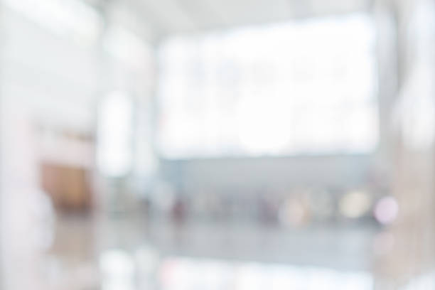 istock Store, shopping mall abstract defocused blurred background 523048664