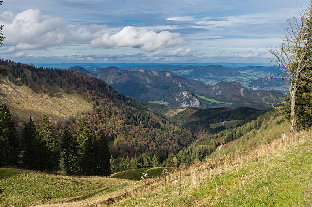 istock Autumn in the alps 523113099
