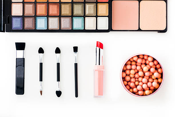 istock Colorful eye shadows palette with makeup brush. 523160640