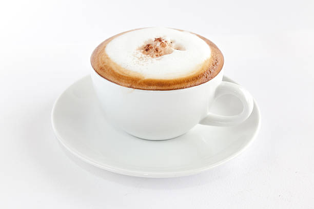 カプチーノとコーヒー豆 - カフェオレ ストックフォトと画像