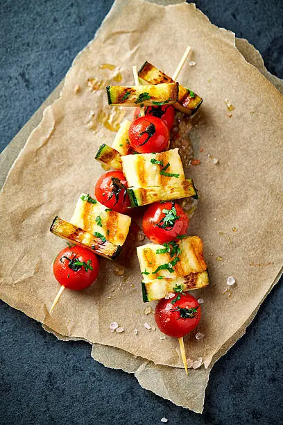 Skewers with Grilled Zucchini, Cherry Tomatoes and Halloumi Cheese