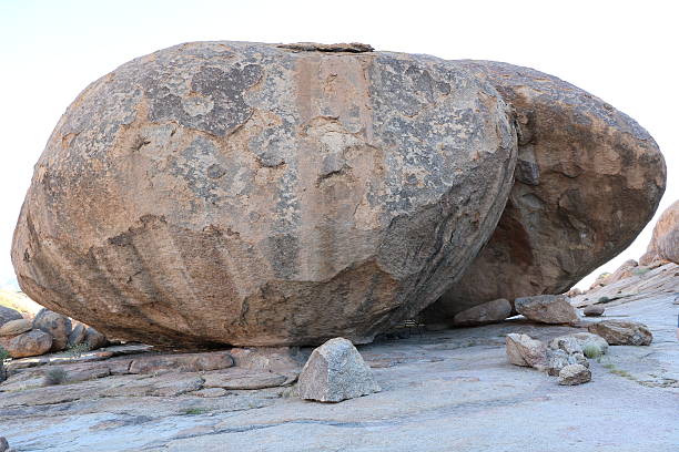 istock Giant Granite Boulder at Bull's Party, Namibia Erongo Mountains Africa 523246374