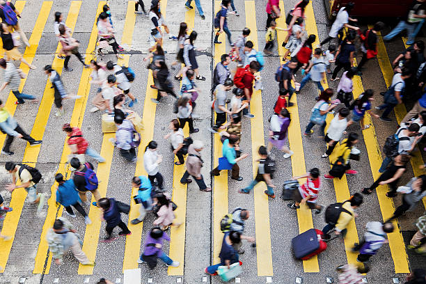 pognajcie godzinę - rush hour commuter crowd defocused zdjęcia i obrazy z banku zdjęć