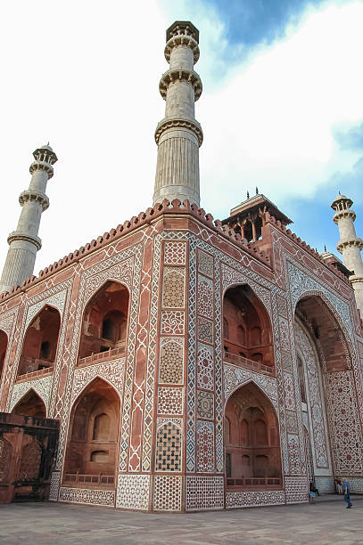 túmulo de akbar, o grande em agra, índia - akbar the great - fotografias e filmes do acervo