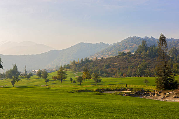 istock Golf club inbetween hills 523261420
