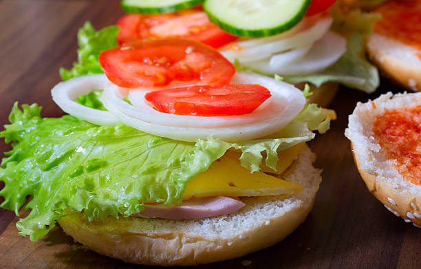 istock Sandwich with lettuce leaves and fresh vegetables 523265344