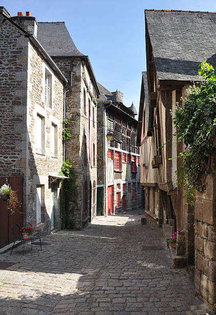 istock Medieval street in Dinan 523314961