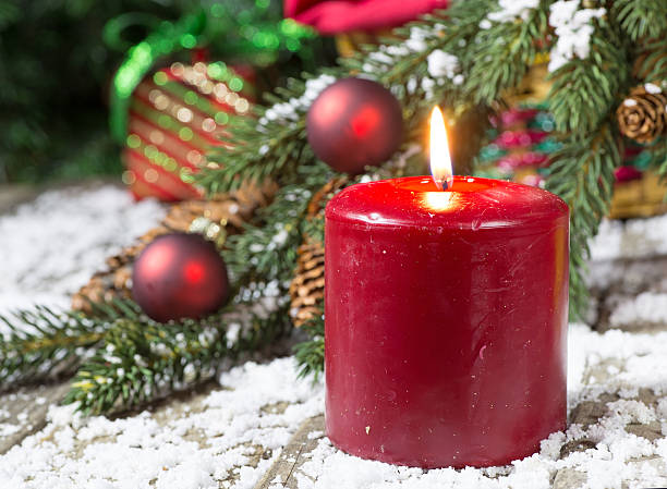 istock Burning Red Christmas Candle 523379863