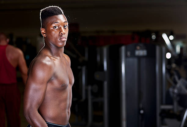 atleta nero - sport chest men adolescence foto e immagini stock