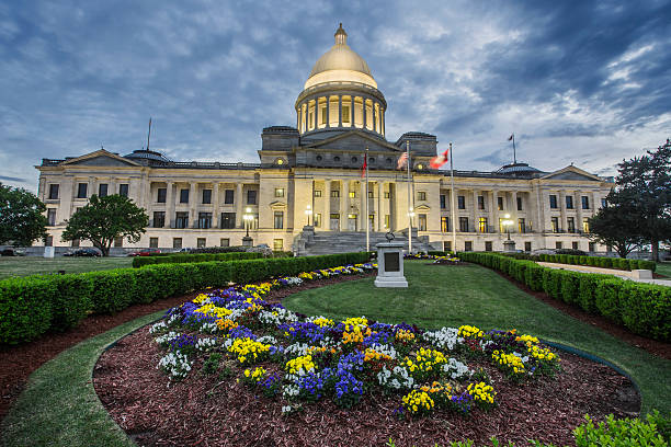 アーカンソー州議事堂 - little rock ストックフォトと画像