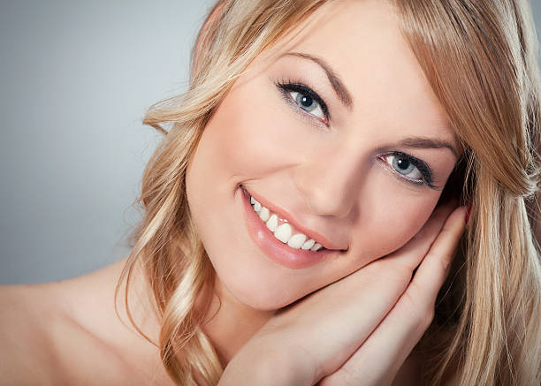 istock Beautiful Blond Girl 523415789