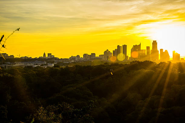 istock Austin Sun Solar Lens Flares Hipster Shot 523457725