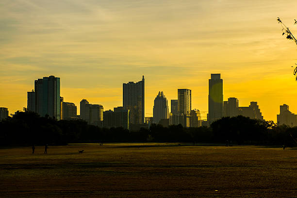 istock zilker Park Sunrise People Playing and Enjoying Life 523457727