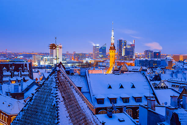 istock Panoramic view of old part Tallinn in winter. 523469330