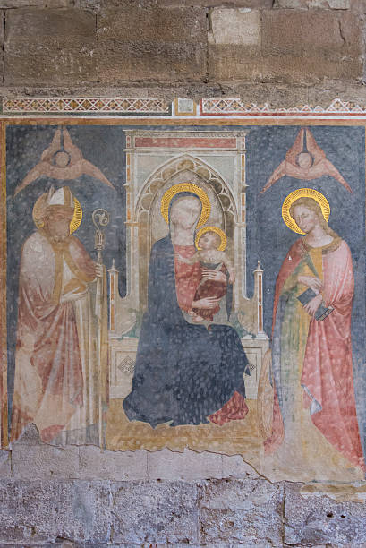 istock Virgin Mary with Baby Jesus 523474633