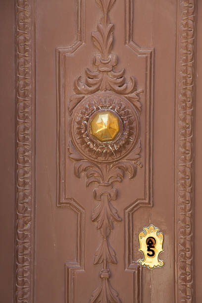 istock Goldy doorknob on wood 523500596