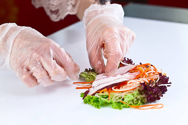 テーブルとシーフード - appetizer asia carrot maki sushi ストックフォトと画像