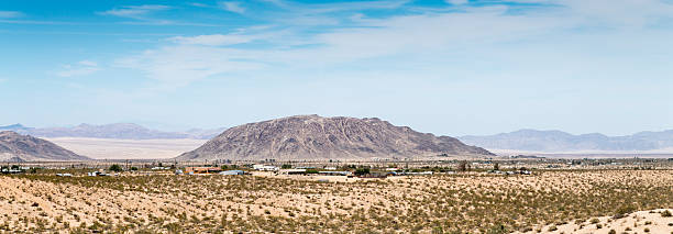 istock Desert landscape California 523537303