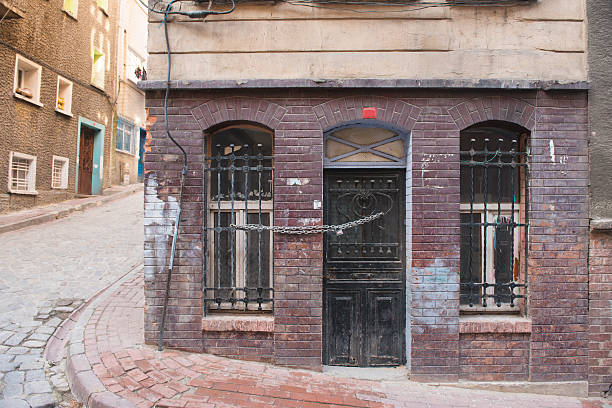 istock Istanbul Turkey Abandoned Buiding on Corner Lot 523582359