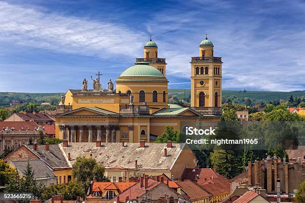 Foto de Basílica Em Eger e mais fotos de stock de Eger - Eger, Hungria, Amarelo