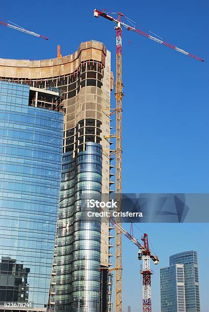 Grattacieli Di Costruzione - Fotografie stock e altre immagini di Acciaio - Acciaio, Affari, Ambientazione esterna